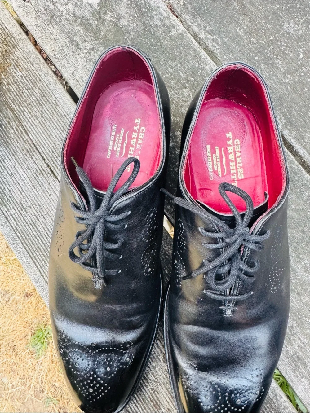 Charles Tyrwhitt Black Leather Oxfords with Burgundy Interior